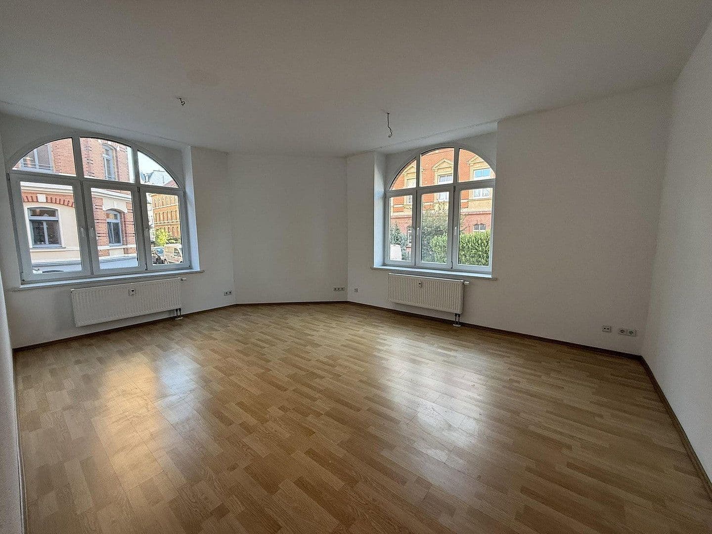 Pronájem bytu 4+1 111 m², Marienstraße 20, Markranstädt, Sasko Pronájem bytu 4+1 111 m², Marienstraße 20, Markranstädt, Sasko
