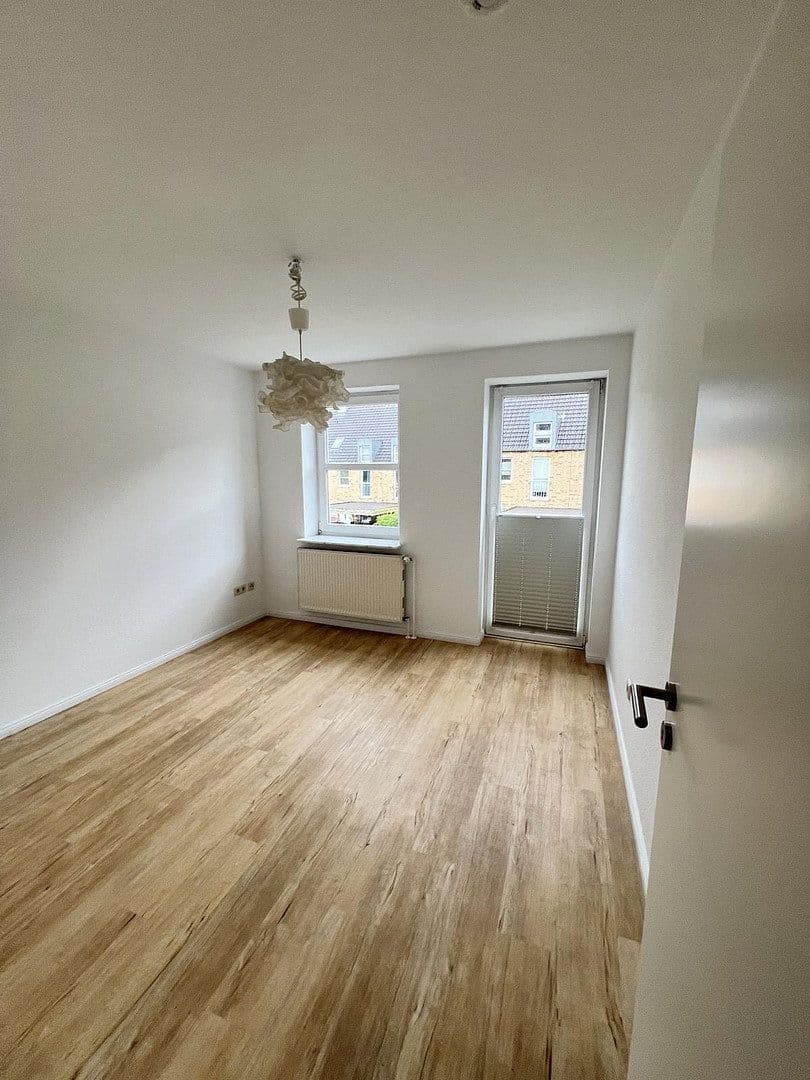 Pronájem domu 150 m², pozemek 179 m², Twedter Feld 36b, Flensburg, Šlesvicko-Holštýnsko Pronájem domu 150 m², pozemek 179 m², Twedter Feld 36b, Flensburg, Šlesvicko-Holštýnsko