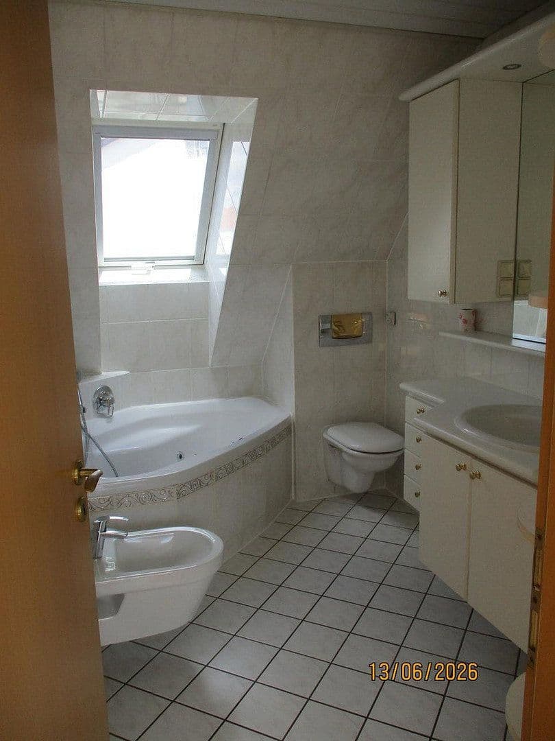Pronájem domu 132 m², pozemek 490 m², Friedberg (Hessen), Hessen Pronájem domu 132 m², pozemek 490 m², Friedberg (Hessen), Hessen