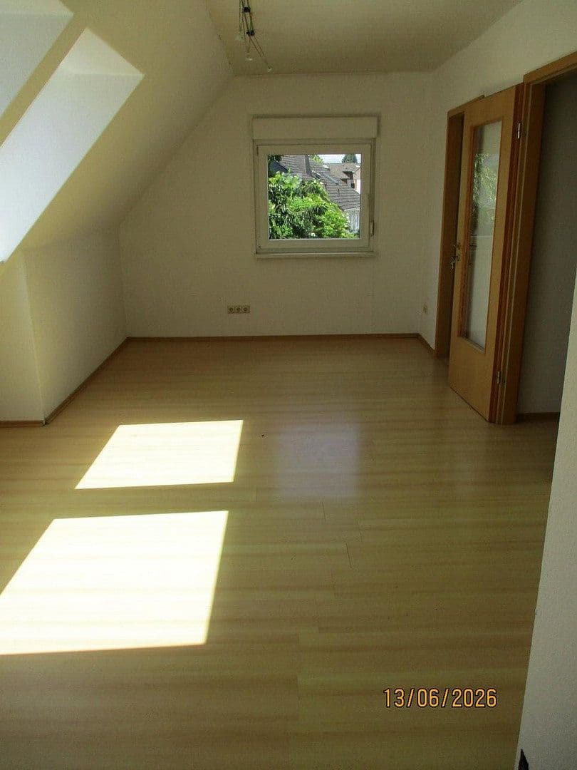 Pronájem domu 132 m², pozemek 490 m², Friedberg (Hessen), Hessen Pronájem domu 132 m², pozemek 490 m², Friedberg (Hessen), Hessen