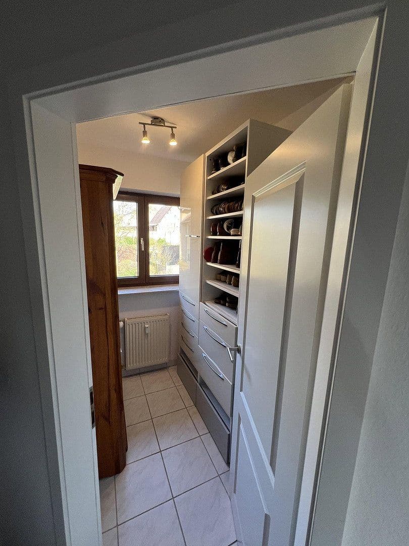 Prodej bytu 4+1 92 m², Wehrstr. 2a, Nidderau, Hessen Prodej bytu 4+1 92 m², Wehrstr. 2a, Nidderau, Hessen