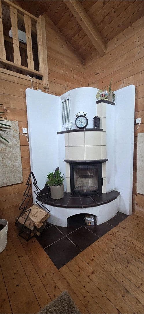 Prodej domu 100 m², pozemek 2.000 m², Limbacherstr.370, Chemnitz, Sasko Prodej domu 100 m², pozemek 2.000 m², Limbacherstr.370, Chemnitz, Sasko
