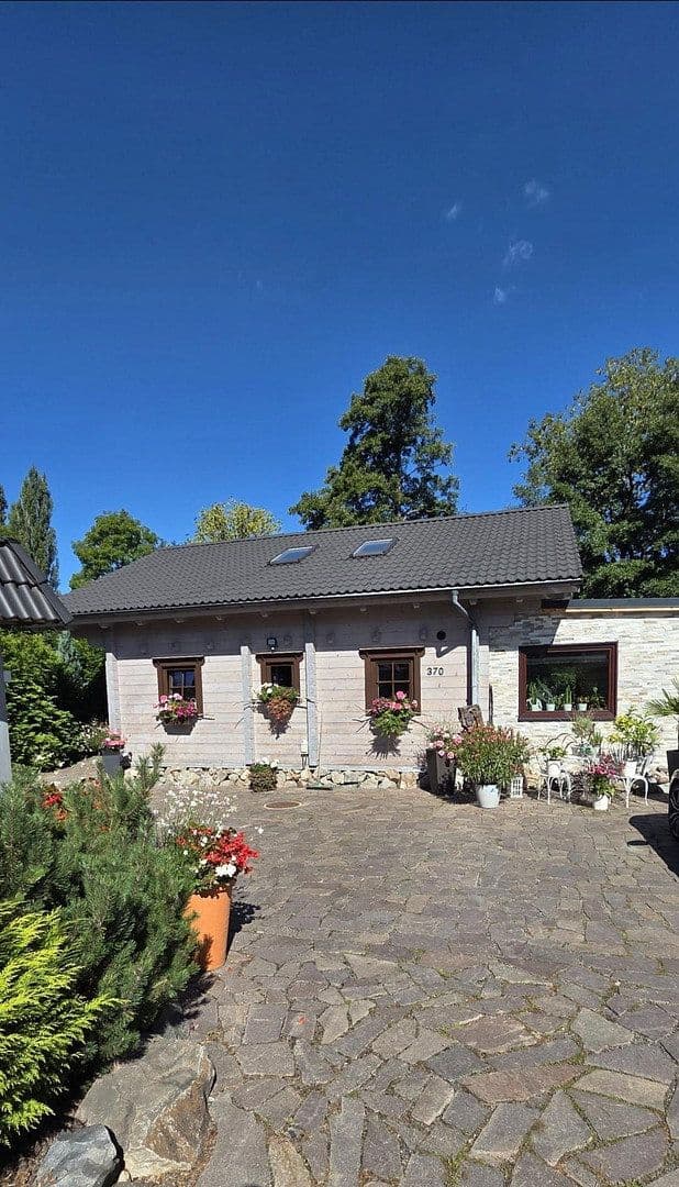 Prodej domu 100 m², pozemek 2.000 m², Limbacherstr.370, Chemnitz, Sasko Prodej domu 100 m², pozemek 2.000 m², Limbacherstr.370, Chemnitz, Sasko
