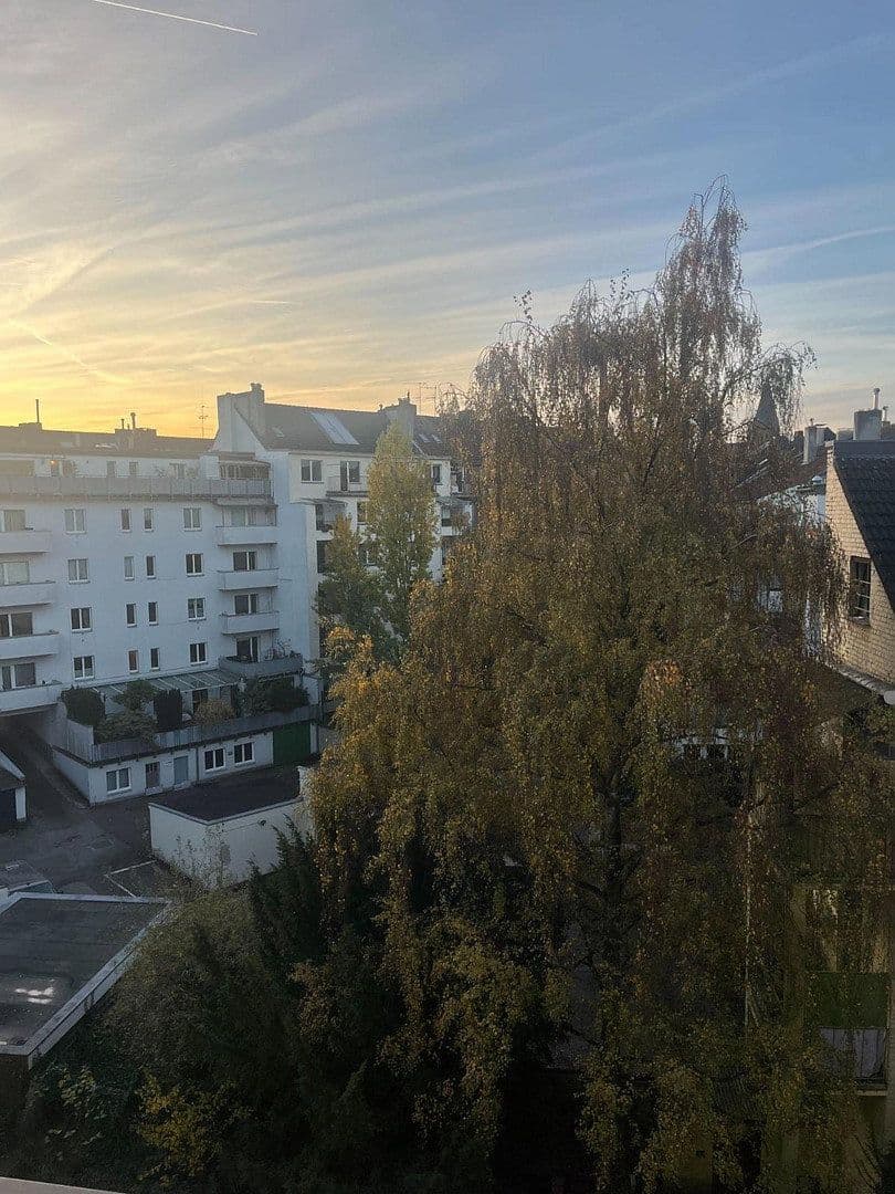 Prodej domu 879 m², pozemek 259 m², Färberstr. 116, Düsseldorf, Severní Porýní-Vestfálsko Prodej domu 879 m², pozemek 259 m², Färberstr. 116, Düsseldorf, Severní Porýní-Vestfálsko