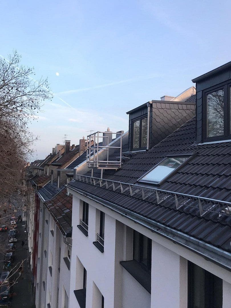 Prodej domu 879 m², pozemek 259 m², Färberstr. 116, Düsseldorf, Severní Porýní-Vestfálsko Prodej domu 879 m², pozemek 259 m², Färberstr. 116, Düsseldorf, Severní Porýní-Vestfálsko