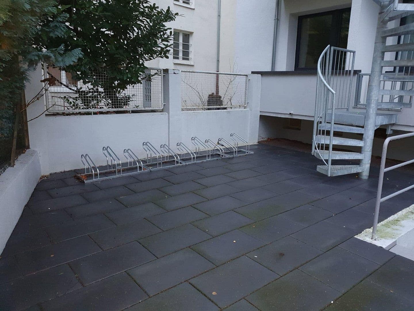 Prodej domu 879 m², pozemek 259 m², Färberstr. 116, Düsseldorf, Severní Porýní-Vestfálsko Prodej domu 879 m², pozemek 259 m², Färberstr. 116, Düsseldorf, Severní Porýní-Vestfálsko