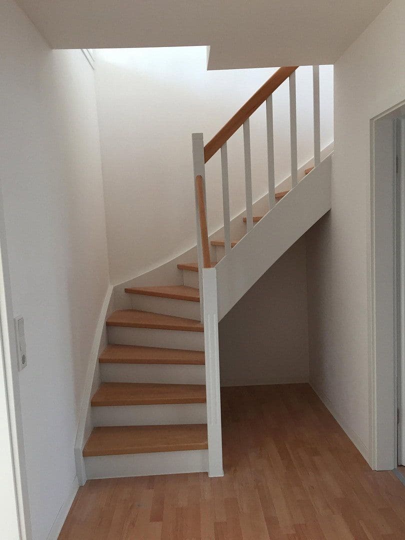 Prodej domu 879 m², pozemek 259 m², Färberstr. 116, Düsseldorf, Severní Porýní-Vestfálsko Prodej domu 879 m², pozemek 259 m², Färberstr. 116, Düsseldorf, Severní Porýní-Vestfálsko