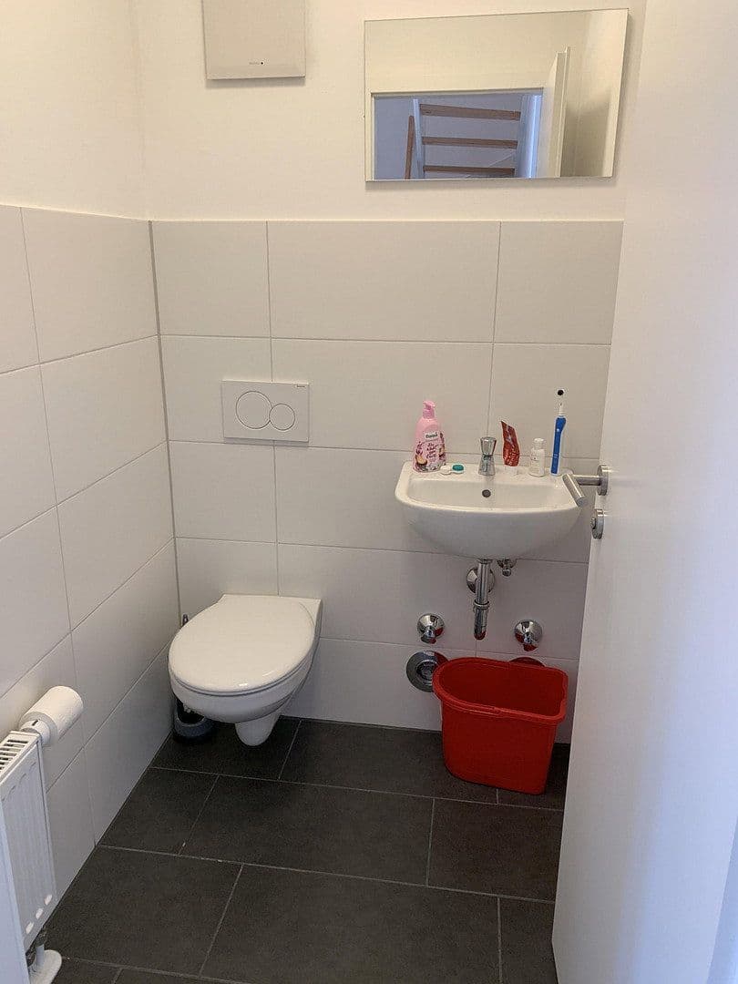 Prodej domu 879 m², pozemek 259 m², Färberstr. 116, Düsseldorf, Severní Porýní-Vestfálsko Prodej domu 879 m², pozemek 259 m², Färberstr. 116, Düsseldorf, Severní Porýní-Vestfálsko