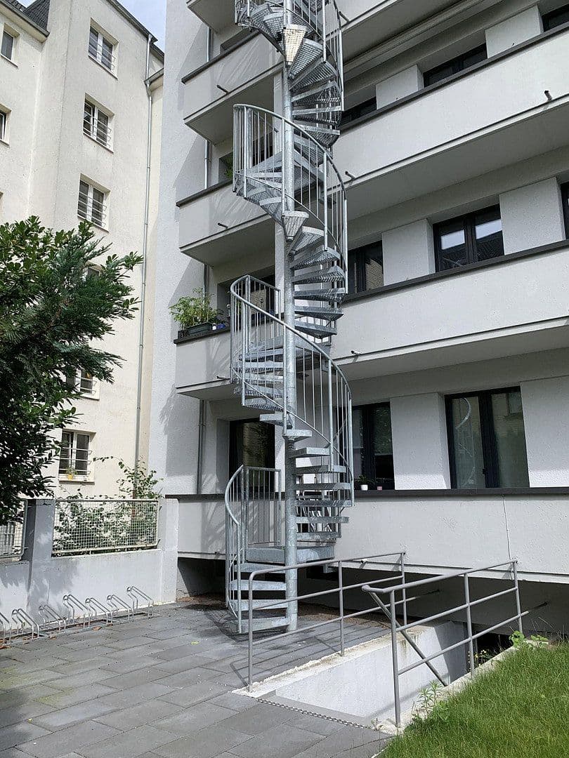 Prodej domu 879 m², pozemek 259 m², Färberstr. 116, Düsseldorf, Severní Porýní-Vestfálsko Prodej domu 879 m², pozemek 259 m², Färberstr. 116, Düsseldorf, Severní Porýní-Vestfálsko