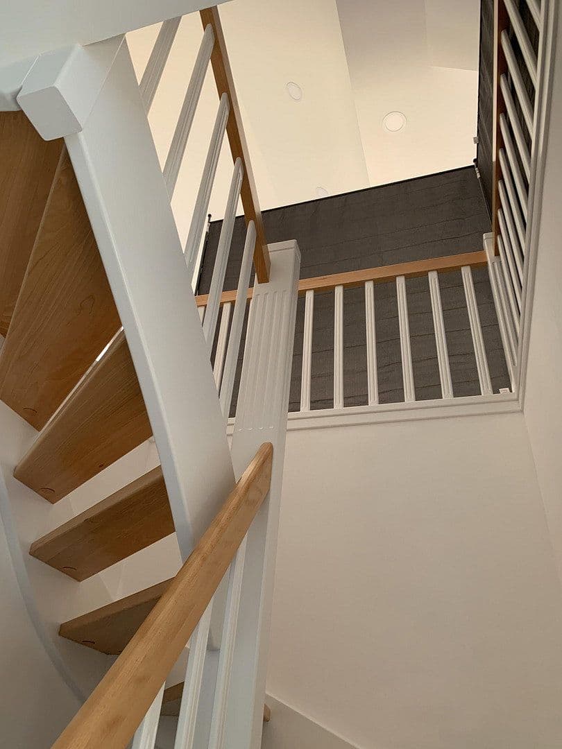 Prodej domu 879 m², pozemek 259 m², Färberstr. 116, Düsseldorf, Severní Porýní-Vestfálsko Prodej domu 879 m², pozemek 259 m², Färberstr. 116, Düsseldorf, Severní Porýní-Vestfálsko