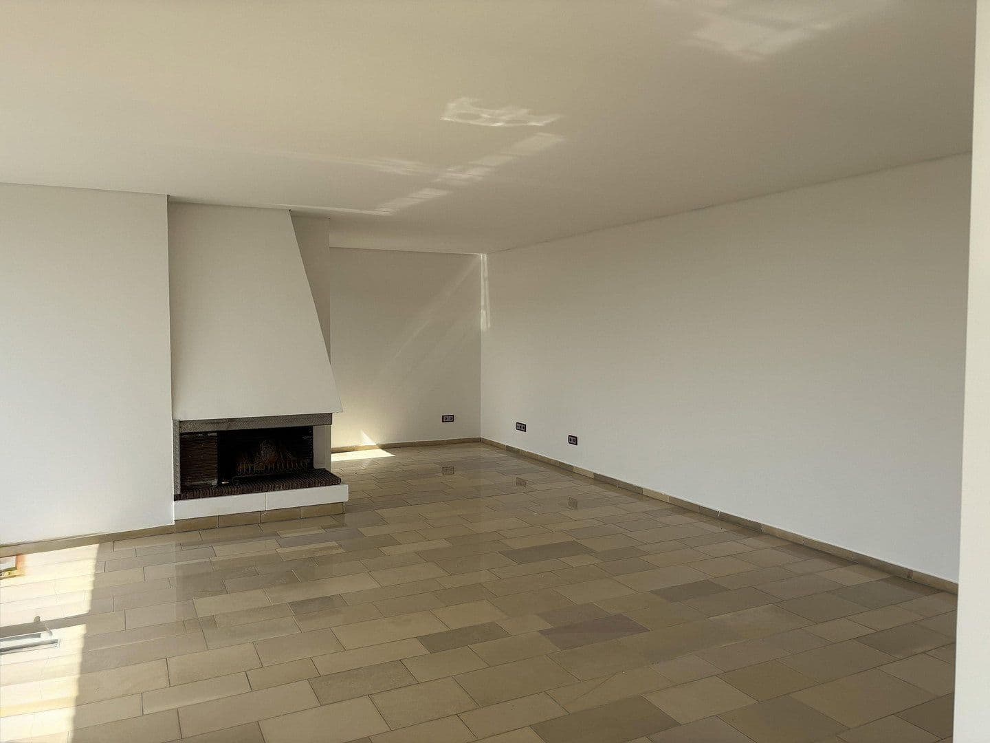 Pronájem bytu 3+1 160 m², Uerdingerstrasse 421, Krefeld, Severní Porýní-Vestfálsko Pronájem bytu 3+1 160 m², Uerdingerstrasse 421, Krefeld, Severní Porýní-Vestfálsko