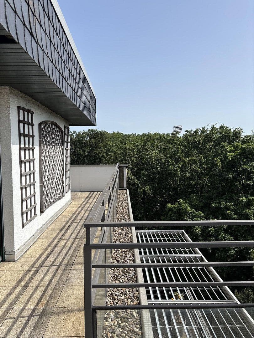 Pronájem bytu 3+1 160 m², Uerdingerstrasse 421, Krefeld, Severní Porýní-Vestfálsko Pronájem bytu 3+1 160 m², Uerdingerstrasse 421, Krefeld, Severní Porýní-Vestfálsko