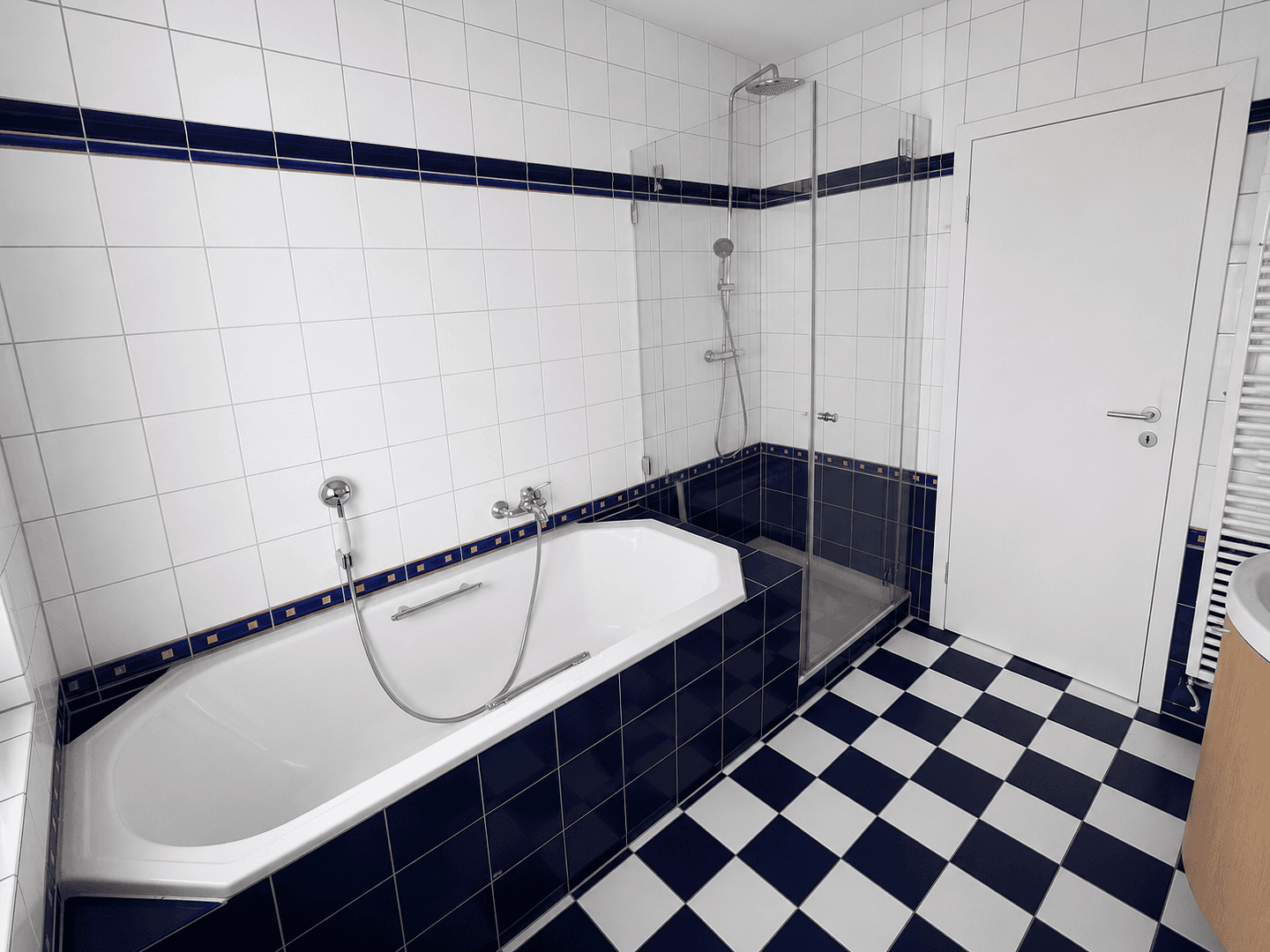 Pronájem bytu 3+1 160 m², Uerdingerstrasse 421, Krefeld, Severní Porýní-Vestfálsko Pronájem bytu 3+1 160 m², Uerdingerstrasse 421, Krefeld, Severní Porýní-Vestfálsko