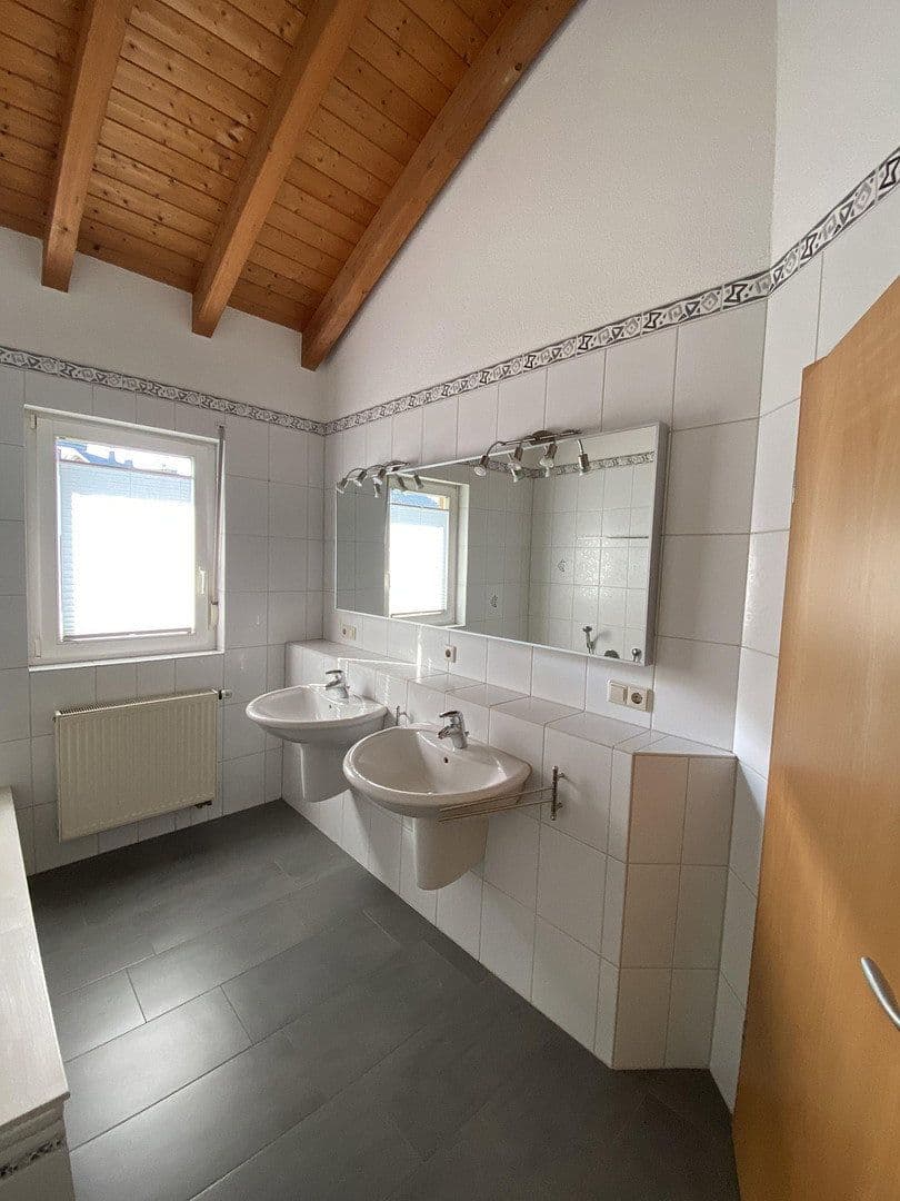 Prodej domu 149 m², pozemek 631 m², Dichtelbach, Porýní-Falc Prodej domu 149 m², pozemek 631 m², Dichtelbach, Porýní-Falc