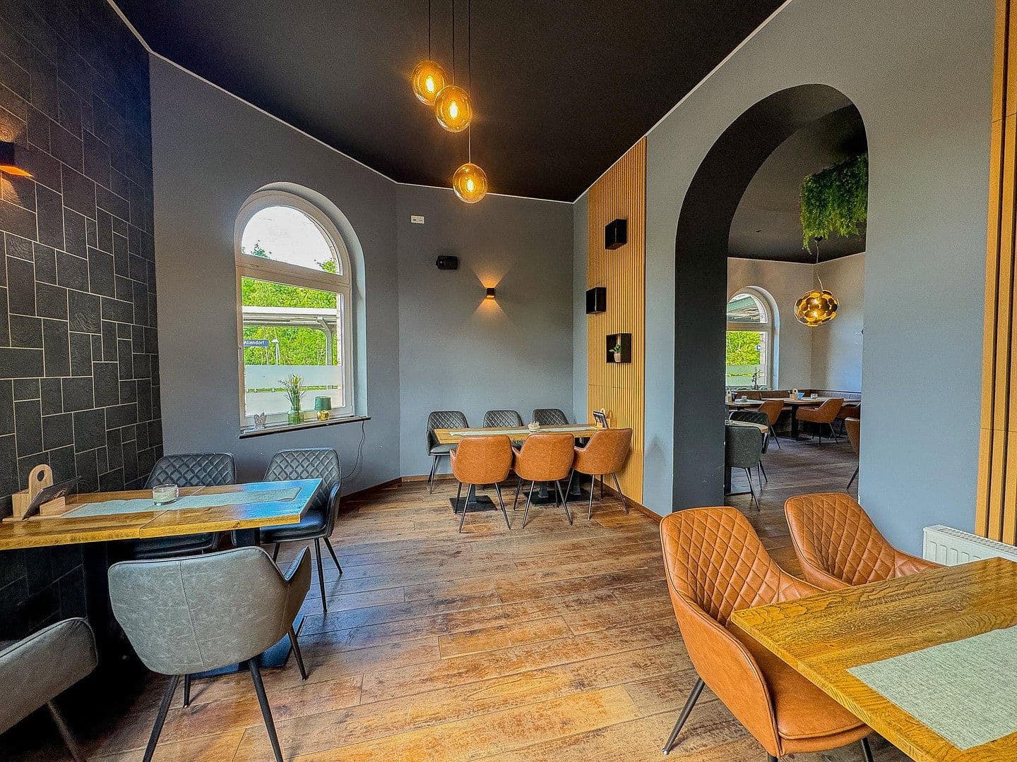 Pronájem nebytového prostoru 320 m², Am Bahnhof 2, Bad Sooden-Allendorf, Hessen Pronájem nebytového prostoru 320 m², Am Bahnhof 2, Bad Sooden-Allendorf, Hessen