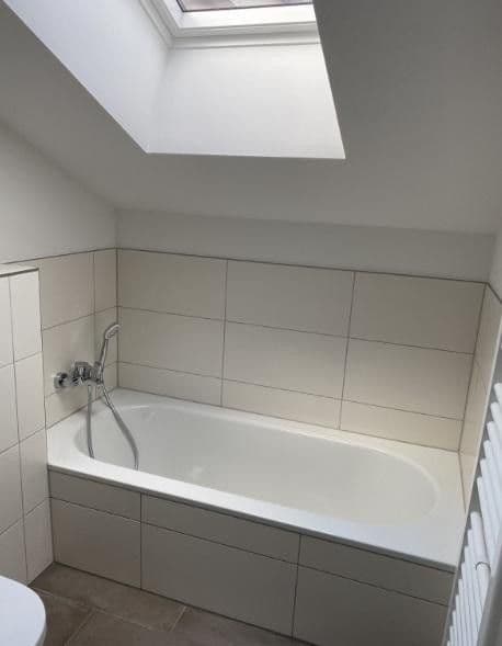 Pronájem bytu 3+1 135 m², Ingelheim am Rhein, Porýní-Falc Pronájem bytu 3+1 135 m², Ingelheim am Rhein, Porýní-Falc