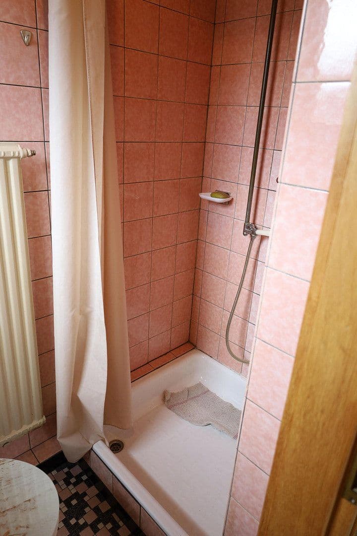 Prodej domu 139 m², pozemek 78 m², Niederheimbach, Porýní-Falc Prodej domu 139 m², pozemek 78 m², Niederheimbach, Porýní-Falc