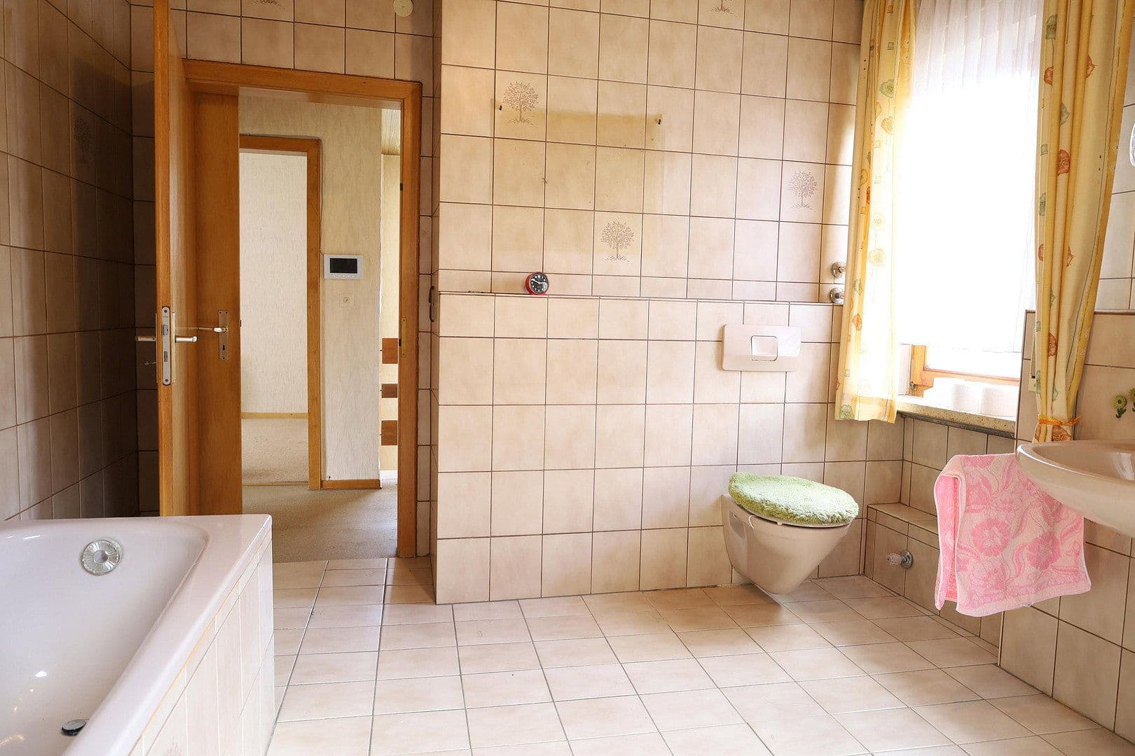 Prodej domu 139 m², pozemek 78 m², Niederheimbach, Porýní-Falc Prodej domu 139 m², pozemek 78 m², Niederheimbach, Porýní-Falc