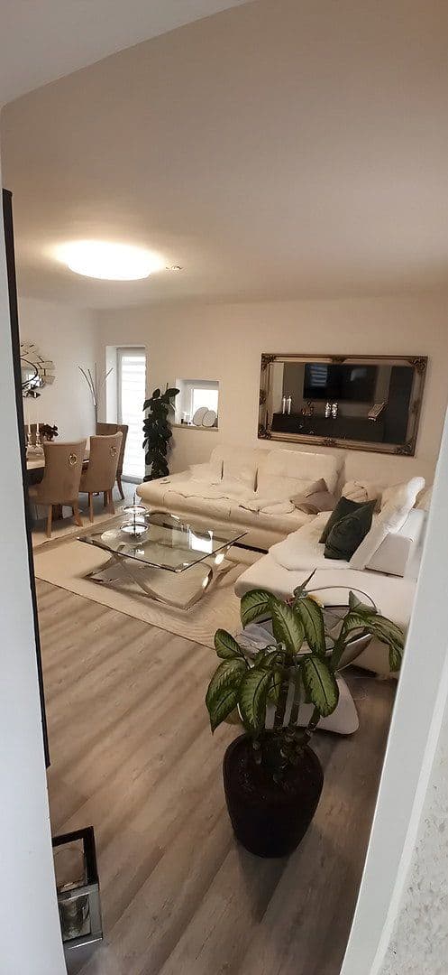 Pronájem bytu 3+1 69 m², Linus-Funke-Weg 5, München, Bavorsko Pronájem bytu 3+1 69 m², Linus-Funke-Weg 5, München, Bavorsko