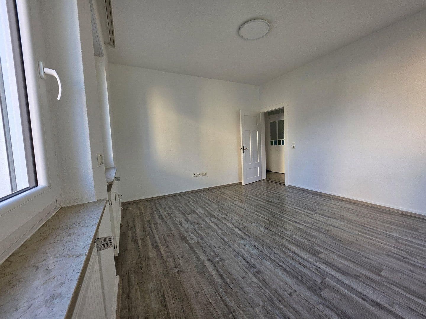 Pronájem bytu 3+1 60 m², Hanau, Hessen Pronájem bytu 3+1 60 m², Hanau, Hessen