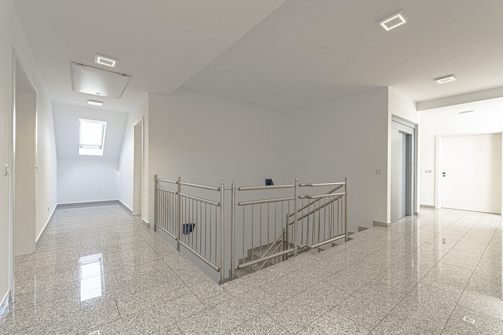 Pronájem kanceláře 204 m², Rennweg 60, Andernach, Porýní-Falc Pronájem kanceláře 204 m², Rennweg 60, Andernach, Porýní-Falc
