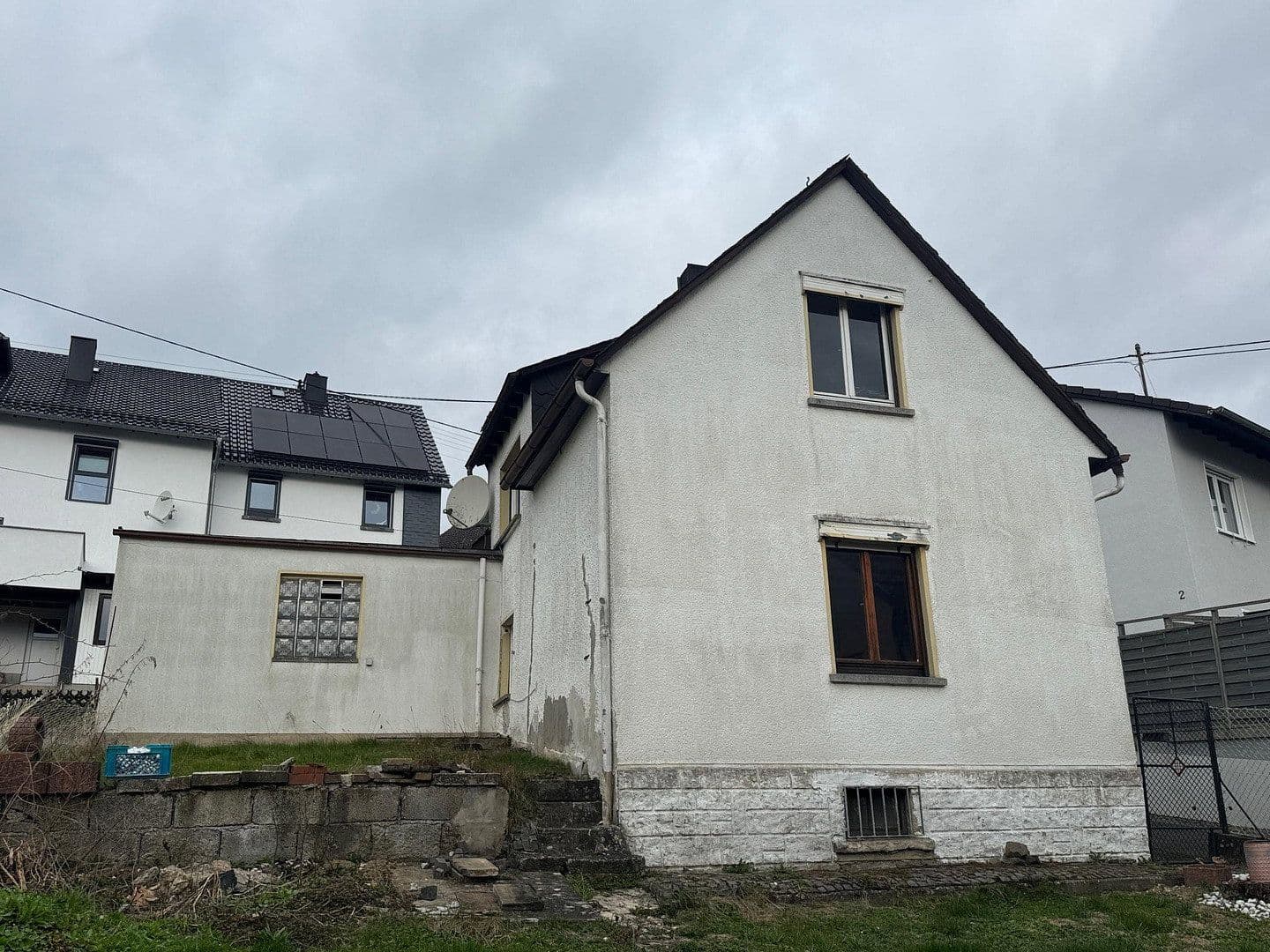 Prodej domu 95 m², pozemek 273 m², Rheinstr. 4, Hartenfels, Porýní-Falc Prodej domu 95 m², pozemek 273 m², Rheinstr. 4, Hartenfels, Porýní-Falc