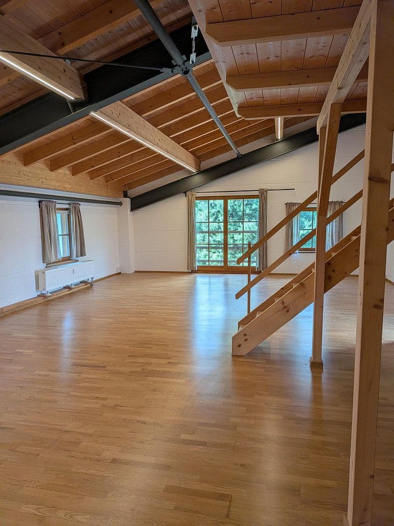Pronájem kanceláře 100 m², Kieferfelden, Bavorsko Pronájem kanceláře 100 m², Kieferfelden, Bavorsko