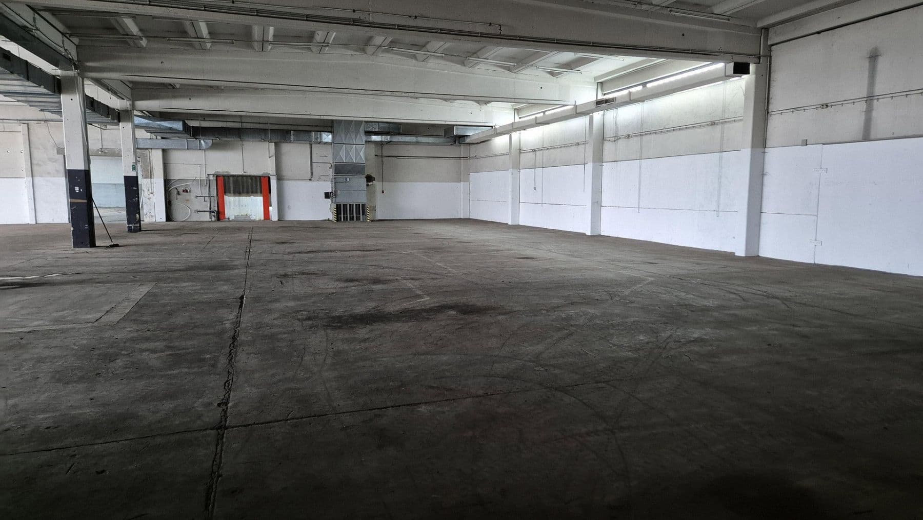 Pronájem nebytového prostoru 2.500 m², Riedheimer Straße 6, Langenau, Bádensko-Württembersko Pronájem nebytového prostoru 2.500 m², Riedheimer Straße 6, Langenau, Bádensko-Württembersko
