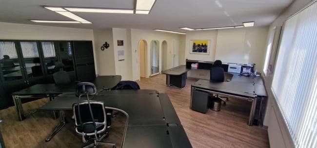 Pronájem kanceláře 70 m², Oederweg 43, Frankfurt am Main, Hessen Pronájem kanceláře 70 m², Oederweg 43, Frankfurt am Main, Hessen