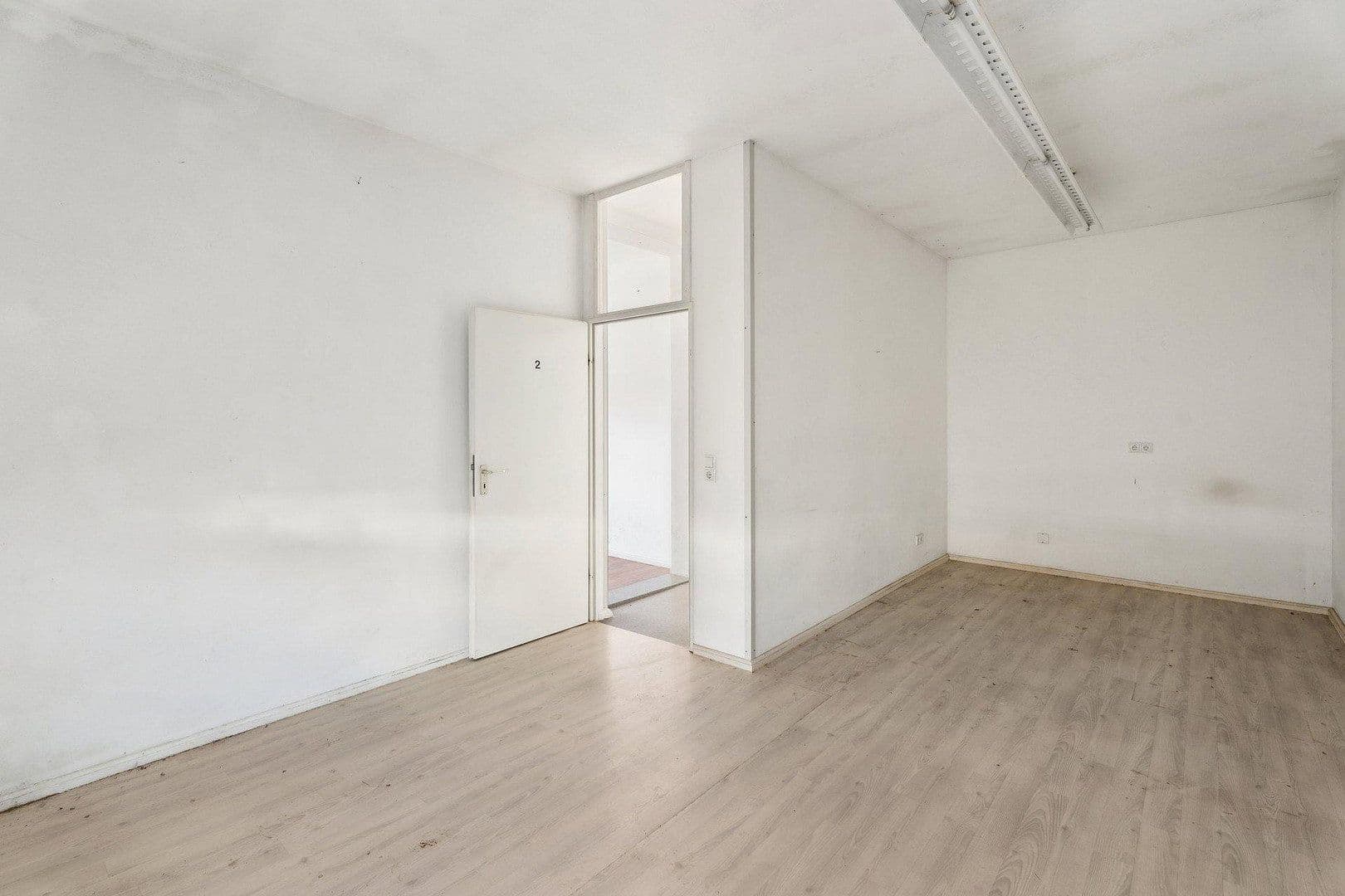Prodej domu 443 m², pozemek 1.079 m², Ottobeurer Straße 17, Markt Rettenbach, Bavorsko Prodej domu 443 m², pozemek 1.079 m², Ottobeurer Straße 17, Markt Rettenbach, Bavorsko