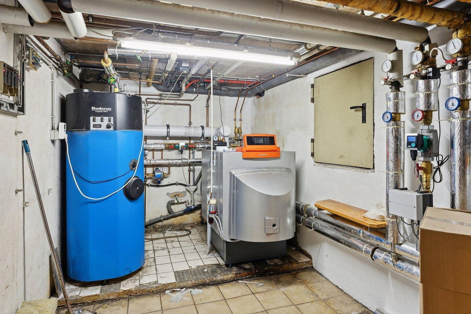 Prodej domu 443 m², pozemek 1.079 m², Ottobeurer Straße 17, Markt Rettenbach, Bavorsko Prodej domu 443 m², pozemek 1.079 m², Ottobeurer Straße 17, Markt Rettenbach, Bavorsko