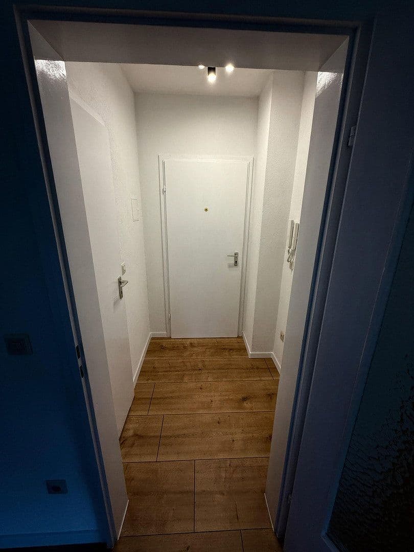 Pronájem bytu 1+1 25 m², Gothaerstr. 3, Kaiserslautern, Porýní-Falc Pronájem bytu 1+1 25 m², Gothaerstr. 3, Kaiserslautern, Porýní-Falc