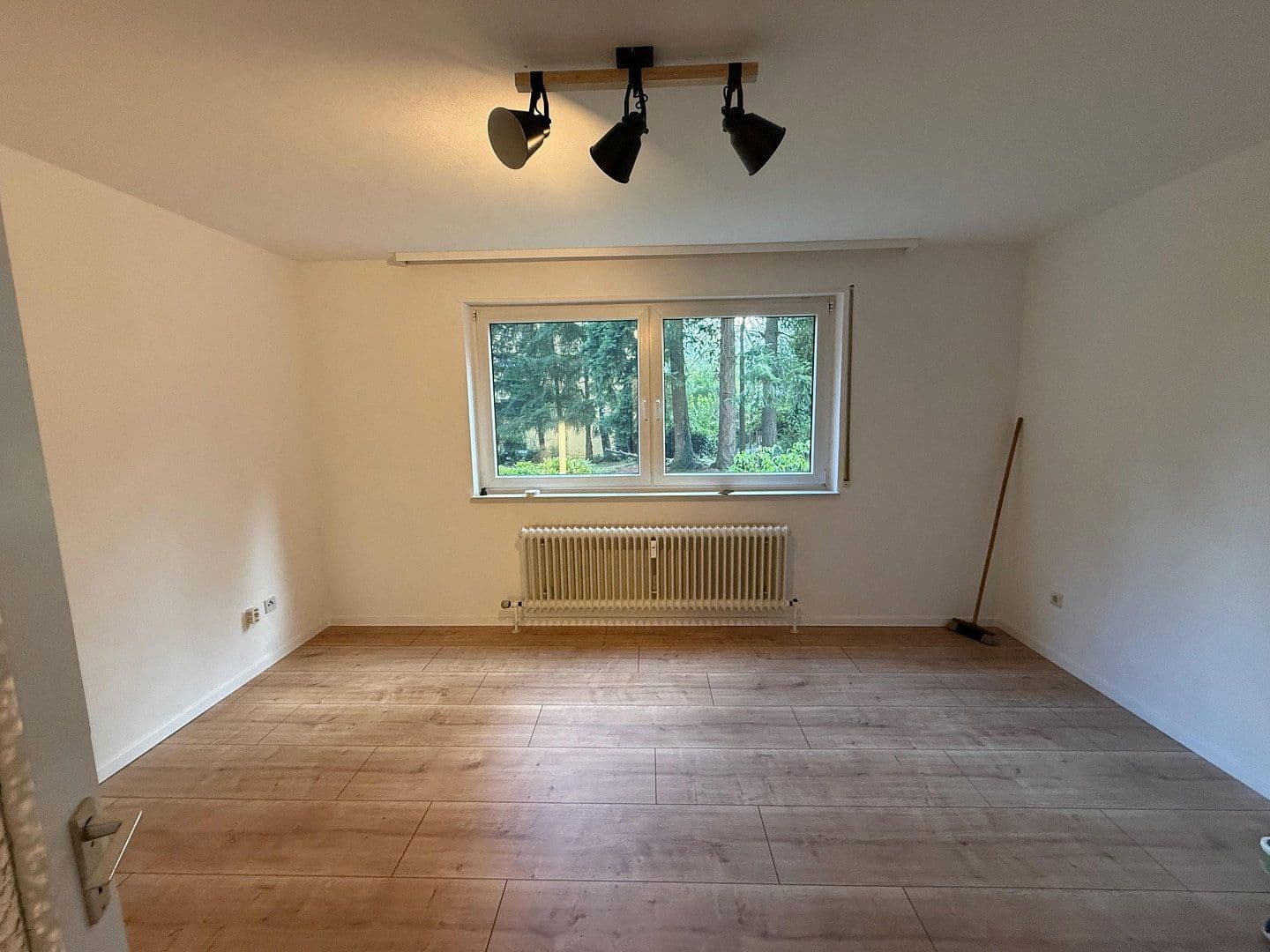 Pronájem bytu 1+1 25 m², Gothaerstr. 3, Kaiserslautern, Porýní-Falc Pronájem bytu 1+1 25 m², Gothaerstr. 3, Kaiserslautern, Porýní-Falc