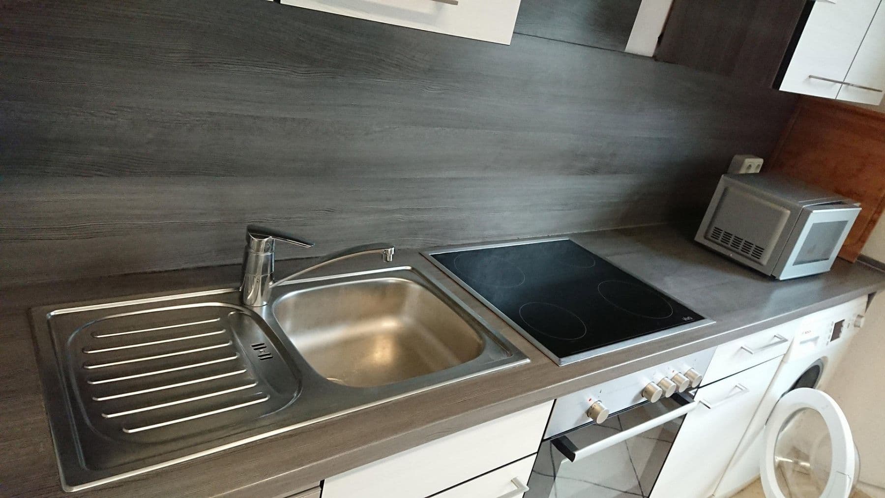 Pronájem bytu 2+1 74 m², Duisburg, Severní Porýní-Vestfálsko Pronájem bytu 2+1 74 m², Duisburg, Severní Porýní-Vestfálsko