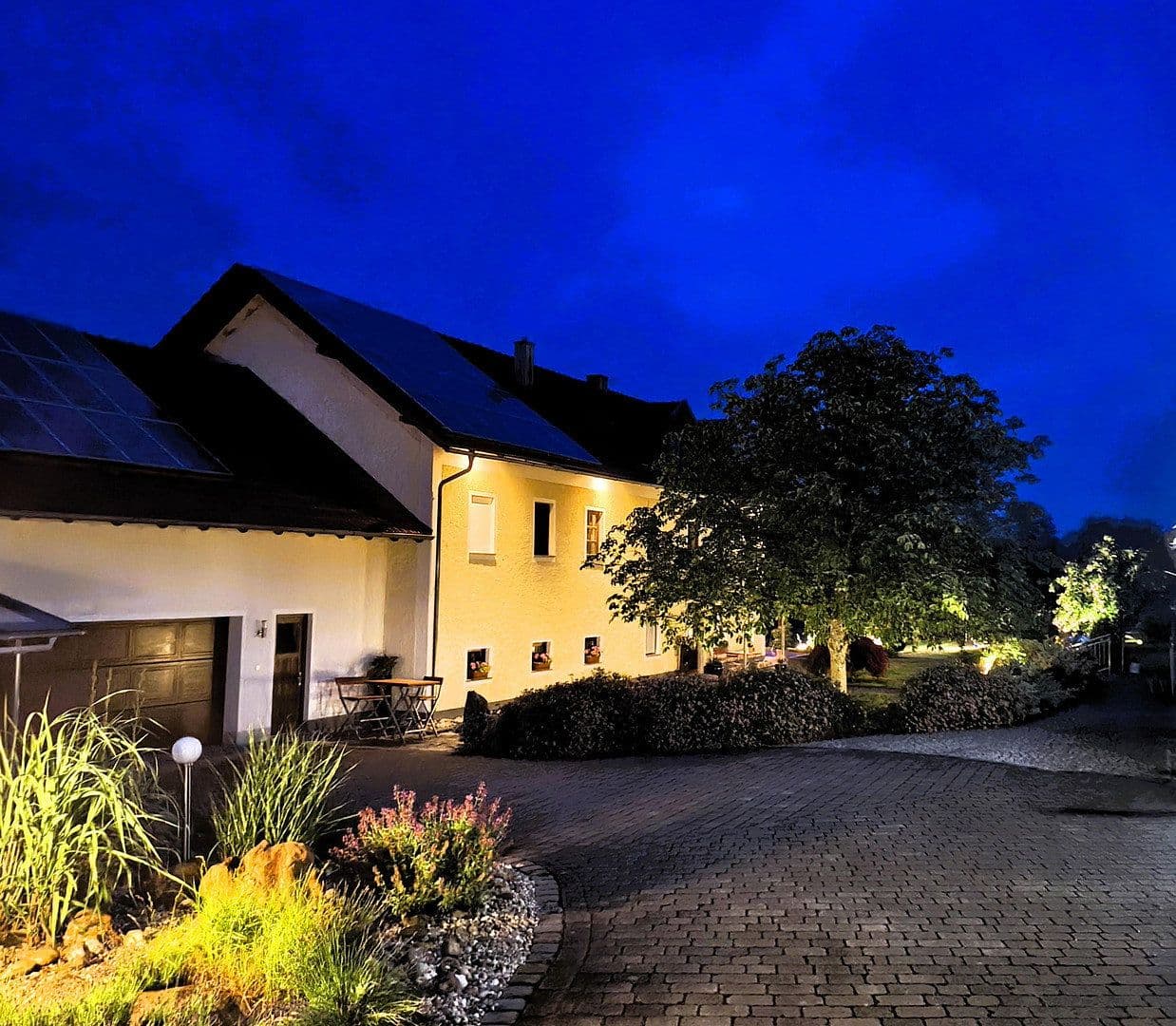 Prodej domu 340 m², pozemek 7.273 m², Vilshofen an der Donau, Bavorsko Prodej domu 340 m², pozemek 7.273 m², Vilshofen an der Donau, Bavorsko