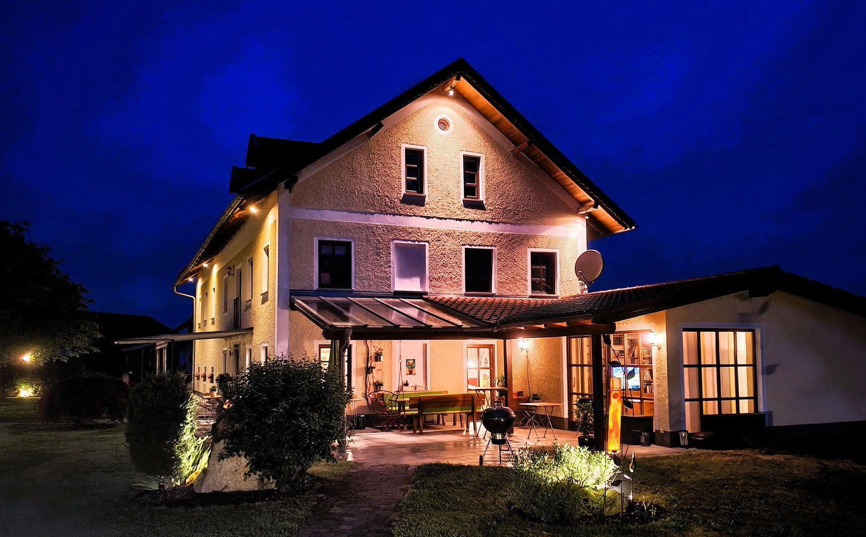Prodej domu 340 m², pozemek 7.273 m², Vilshofen an der Donau, Bavorsko Prodej domu 340 m², pozemek 7.273 m², Vilshofen an der Donau, Bavorsko