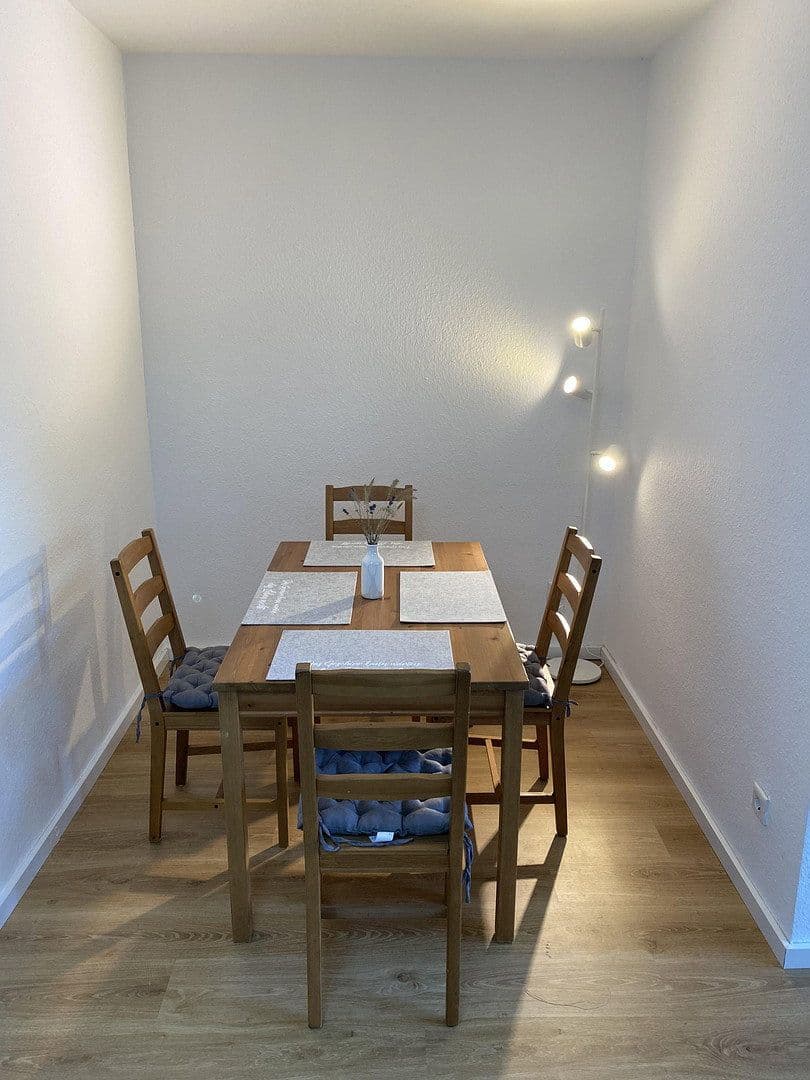 Pronájem bytu 1+1 36 m², Adlerstr. 46, Ratingen, Severní Porýní-Vestfálsko Pronájem bytu 1+1 36 m², Adlerstr. 46, Ratingen, Severní Porýní-Vestfálsko