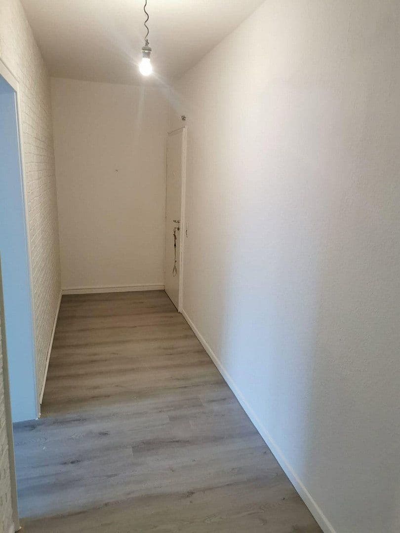 Pronájem bytu 1+1 39 m², Stockder Straße, Remscheid, Remscheid, Severní Porýní-Vestfálsko Pronájem bytu 1+1 39 m², Stockder Straße, Remscheid, Remscheid, Severní Porýní-Vestfálsko