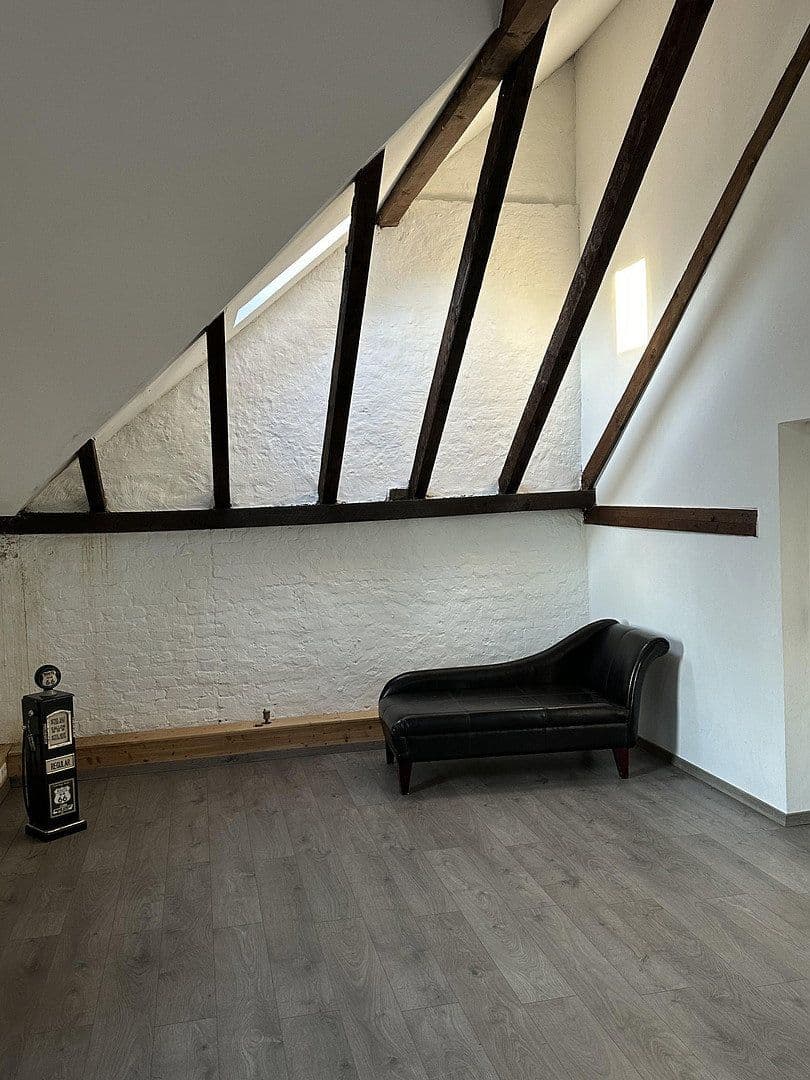 Pronájem kanceláře 115 m², Oberbenrader Strasse 51, Krefeld, Severní Porýní-Vestfálsko Pronájem kanceláře 115 m², Oberbenrader Strasse 51, Krefeld, Severní Porýní-Vestfálsko