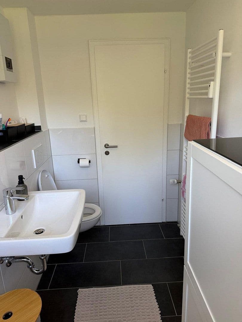 Pronájem bytu 3+1 81 m², Krefeld, Severní Porýní-Vestfálsko Pronájem bytu 3+1 81 m², Krefeld, Severní Porýní-Vestfálsko