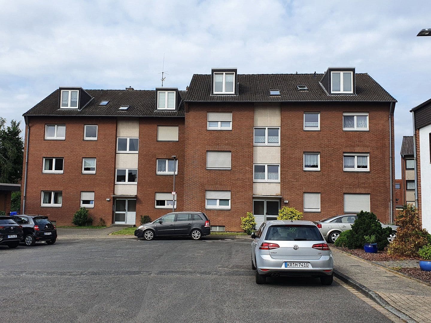 Pronájem bytu 3+1 81 m², Krefeld, Severní Porýní-Vestfálsko Pronájem bytu 3+1 81 m², Krefeld, Severní Porýní-Vestfálsko