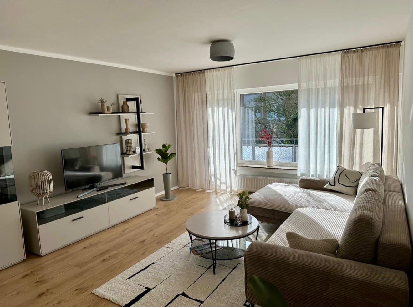 Pronájem bytu 3+1 81 m², Krefeld, Severní Porýní-Vestfálsko Pronájem bytu 3+1 81 m², Krefeld, Severní Porýní-Vestfálsko