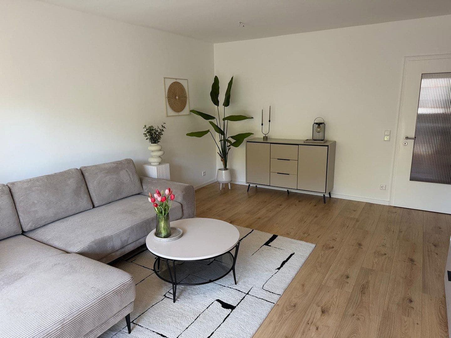 Pronájem bytu 3+1 81 m², Krefeld, Severní Porýní-Vestfálsko Pronájem bytu 3+1 81 m², Krefeld, Severní Porýní-Vestfálsko