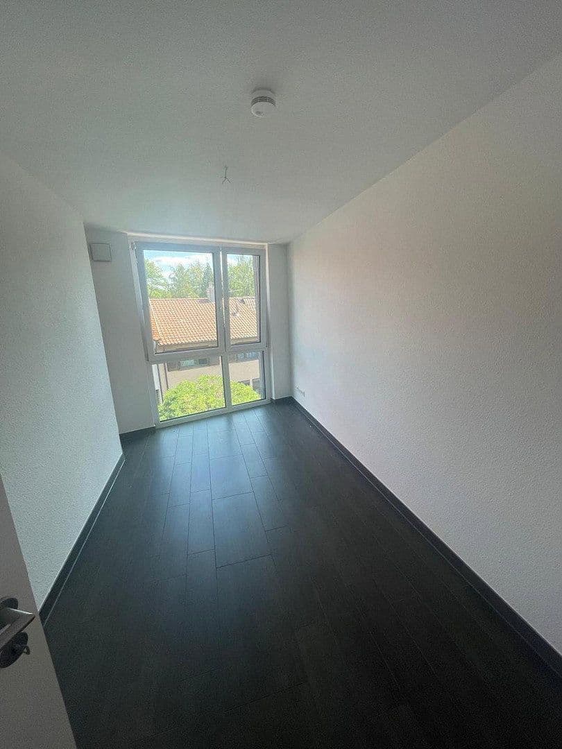 Pronájem bytu 4+1 122 m², Sindelfingen, Bádensko-Württembersko Pronájem bytu 4+1 122 m², Sindelfingen, Bádensko-Württembersko
