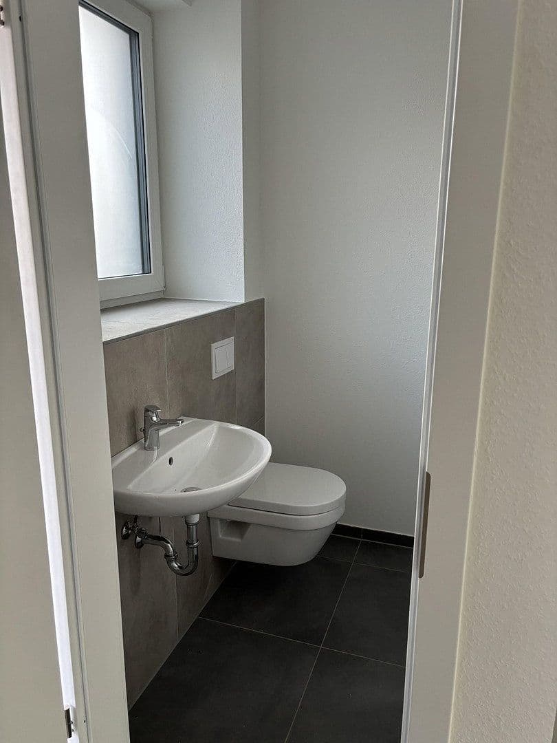 Prodej domu 128 m², pozemek 389 m², Höstchesflur 14b, Idar-Oberstein, Porýní-Falc Prodej domu 128 m², pozemek 389 m², Höstchesflur 14b, Idar-Oberstein, Porýní-Falc