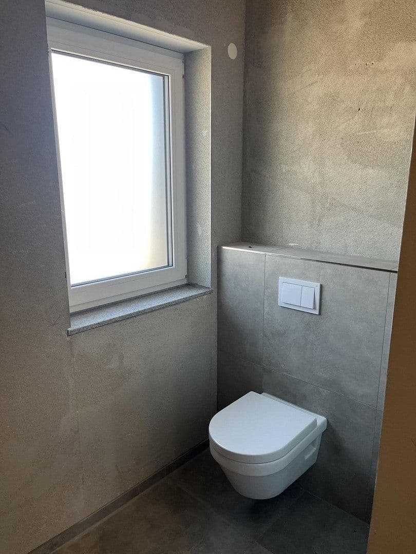 Prodej domu 128 m², pozemek 389 m², Höstchesflur 14b, Idar-Oberstein, Porýní-Falc Prodej domu 128 m², pozemek 389 m², Höstchesflur 14b, Idar-Oberstein, Porýní-Falc