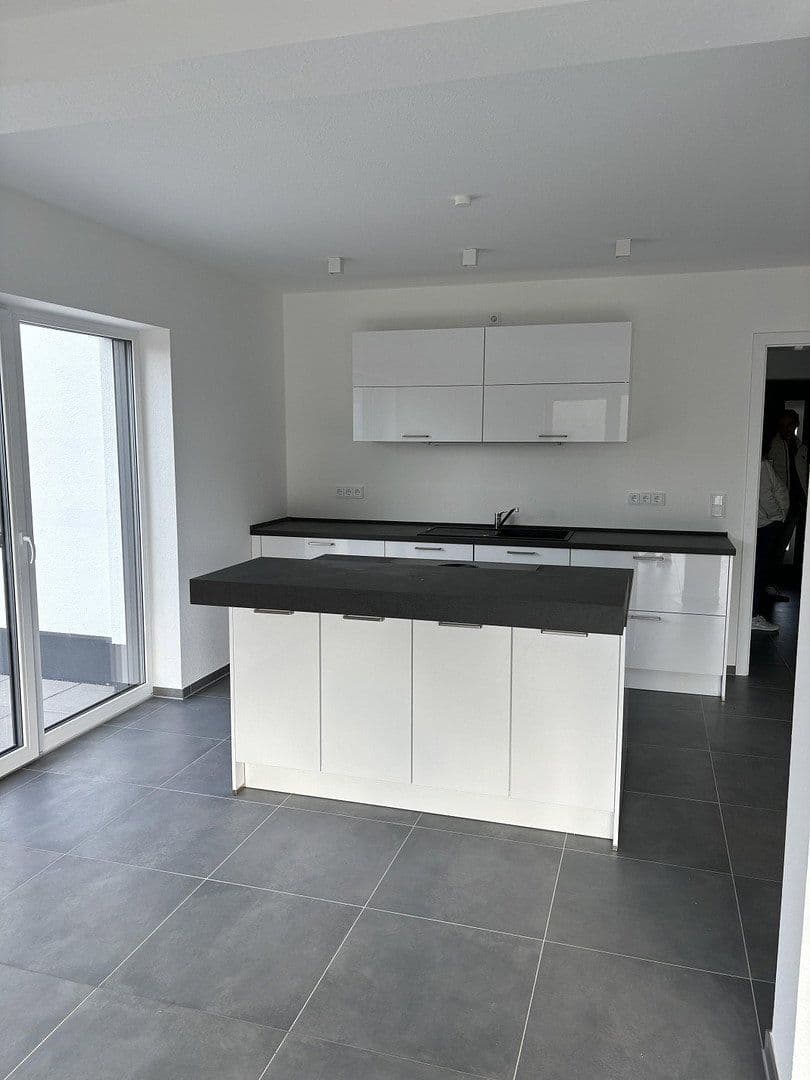 Prodej domu 128 m², pozemek 389 m², Höstchesflur 14b, Idar-Oberstein, Porýní-Falc Prodej domu 128 m², pozemek 389 m², Höstchesflur 14b, Idar-Oberstein, Porýní-Falc