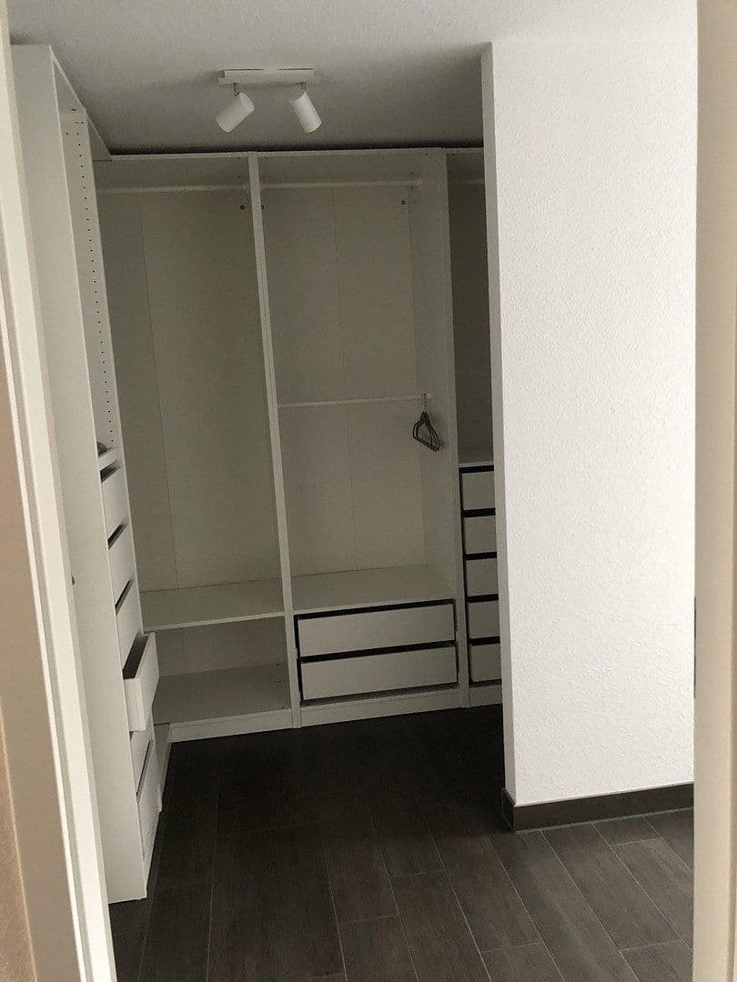 Pronájem bytu 3+1 89 m², Sindelfingen, Bádensko-Württembersko Pronájem bytu 3+1 89 m², Sindelfingen, Bádensko-Württembersko