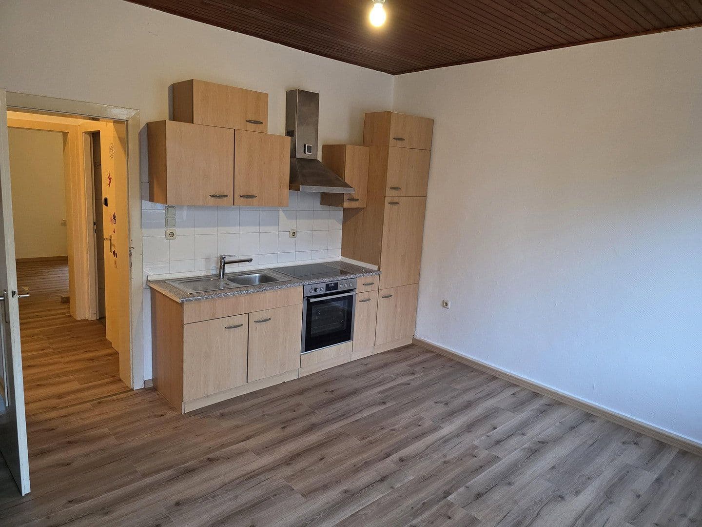 Pronájem bytu 1+kk 41 m², Baltenstraße 20, Düsseldorf, Severní Porýní-Vestfálsko Pronájem bytu 1+kk 41 m², Baltenstraße 20, Düsseldorf, Severní Porýní-Vestfálsko