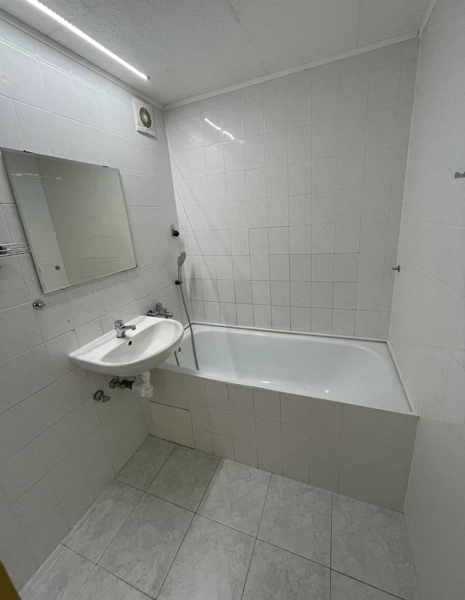 Pronájem bytu 2+kk 48 m², Arménská, Brno, Jihomoravský kraj Pronájem bytu 2+kk 48 m², Arménská, Brno, Jihomoravský kraj